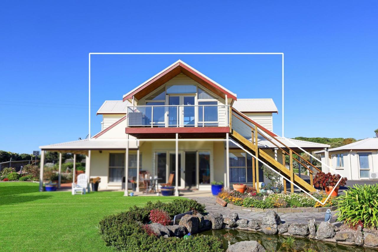 Logans Beach Apartments - The Loft Warrnambool Eksteriør billede
