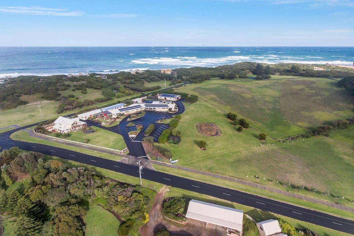 Logans Beach Apartments - The Loft Warrnambool Eksteriør billede